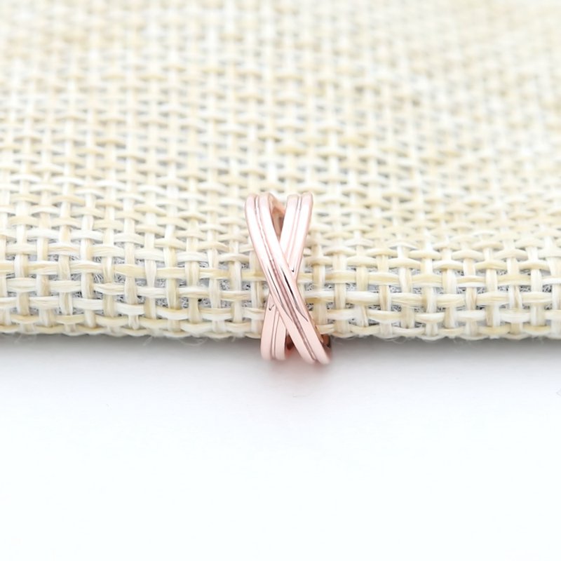 Cross Lines Ear Cuff - Rose Gold-Body Piercing Jewellery, Ear Cuffs, earrings, Jewellery, Non-Pierced, Women's Earrings, Women's Jewellery-EC0091-RG2-800-Glitters