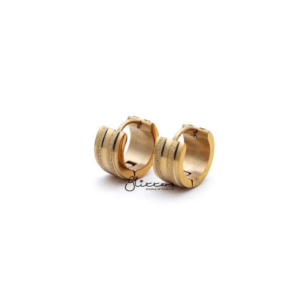 18K Gold IP Stainless Steel Hinged 2 Sand Sparkle Lines Center Hoop Earrings-earrings, Hoop Earrings, Huggie Earrings, Jewellery, Men's Earrings, Men's Jewellery, Stainless Steel-er0304_2sparkle_lines-Glitters